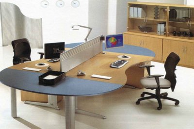 如何选择样式丰富实用性强的山东办公桌